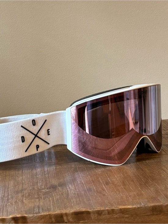 Dope Snow White Snow Goggles with Rose-Copper Mirror Lens